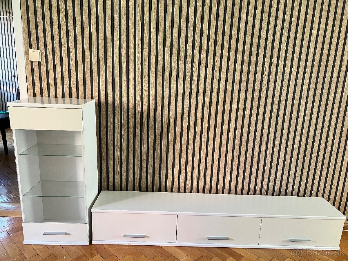 skrinka pod TV/komoda