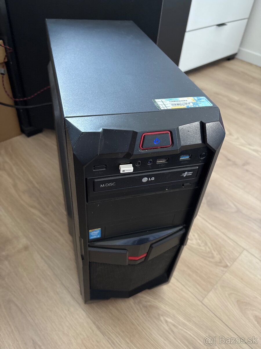 Predam stolny PC