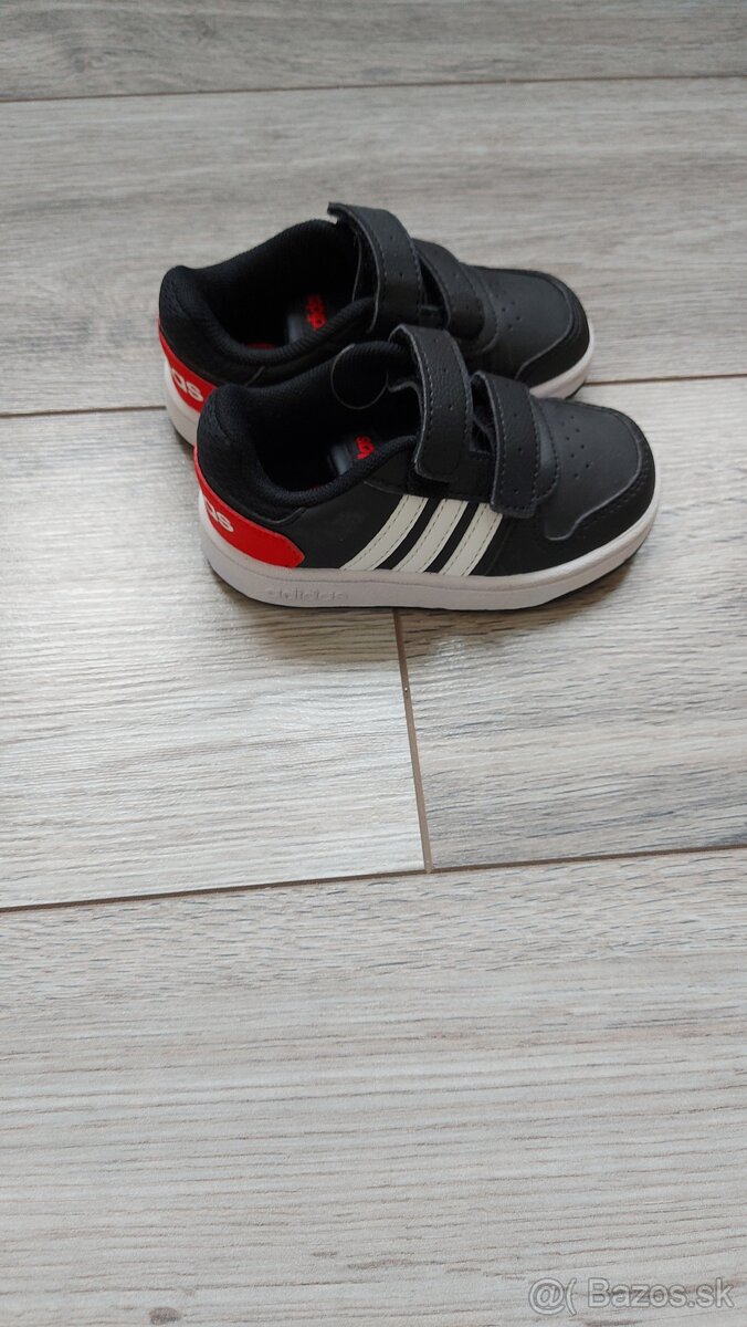 Nove ADIDAS topanky z Ameriky
