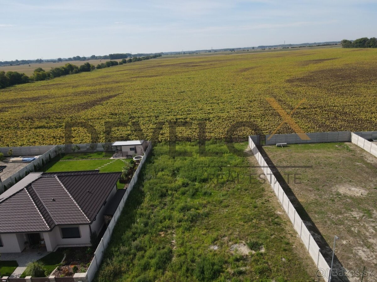 Na predaj stavebný pozemok v obci Horná Potôň