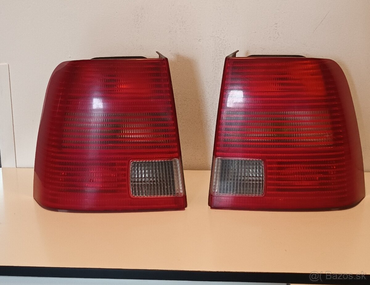 zadné svetlá passat b5