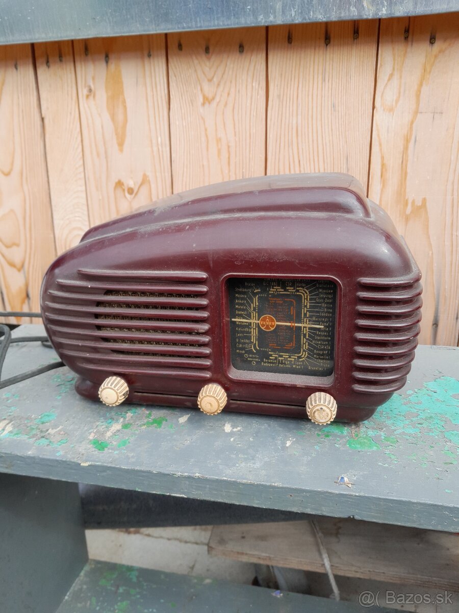 redám rádio Tesla Talizman