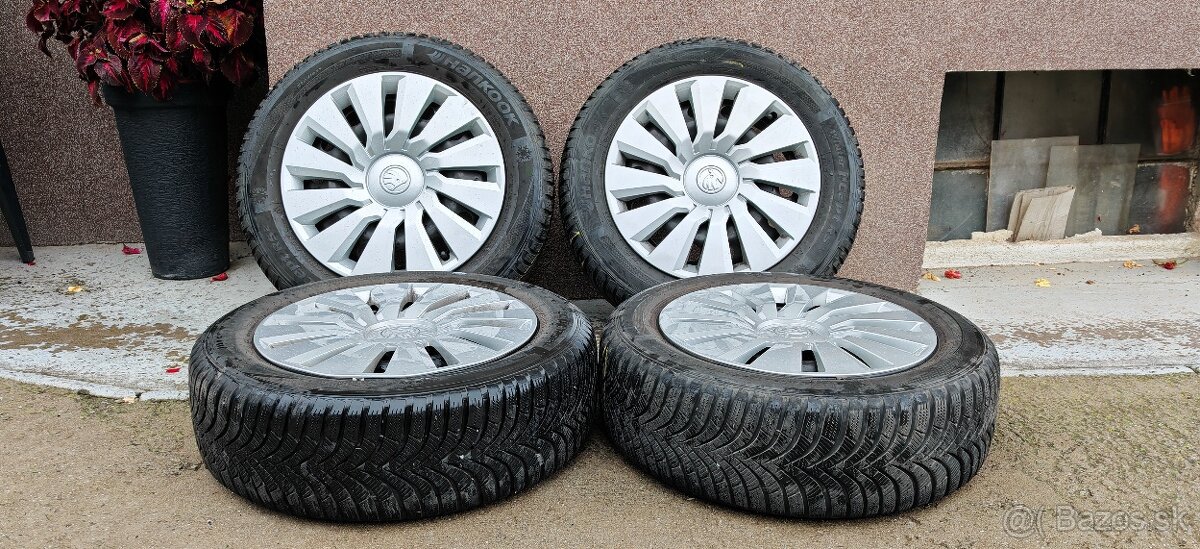 Plechové disky Škoda 5x100 a zimné Hankook 195/60 R16