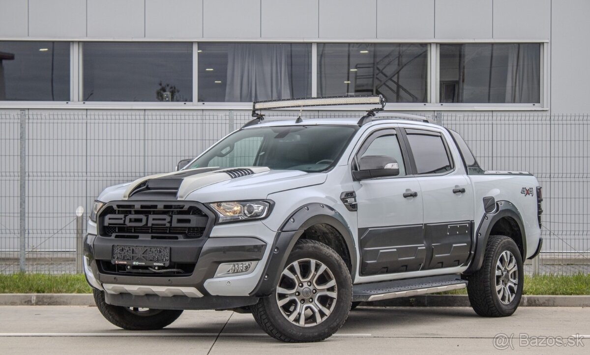 Ford Ranger 3.2 TDCi DoubleCab 4X4 WildTrak /AJ NA SPLÁTKY/