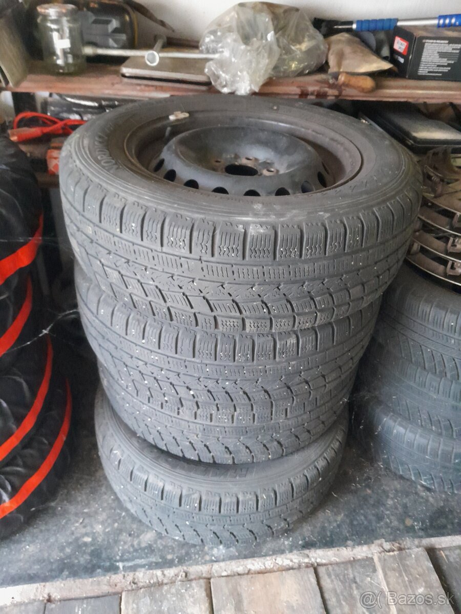 215/65 R16