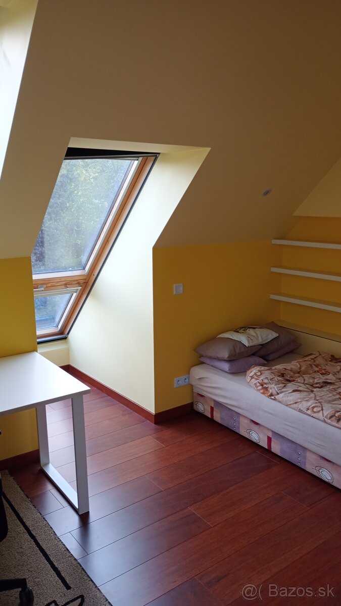 Prenajmem izbu v novom rodinnom dome pri lese v BA Dubravke