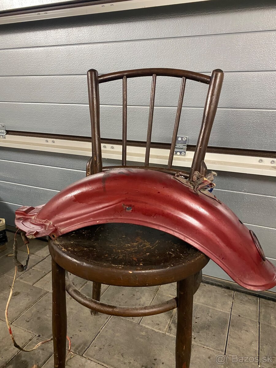 Zadný blatník Jawa 250/350 panelka