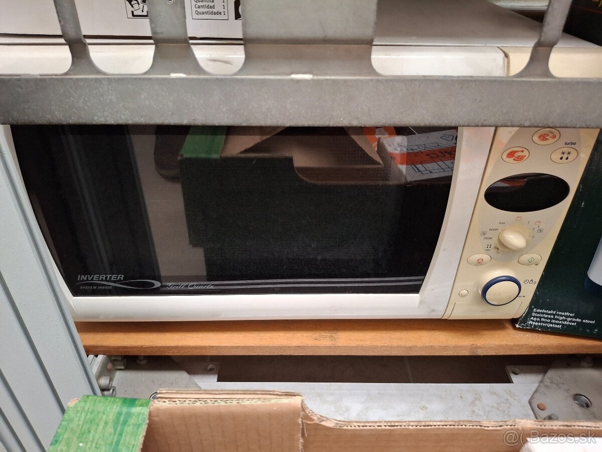 Predám mikrovlnku s keramickou pecou na sklo