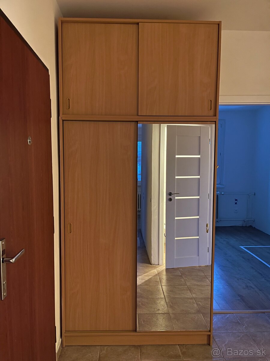 Šatníková skriňa: 24711845