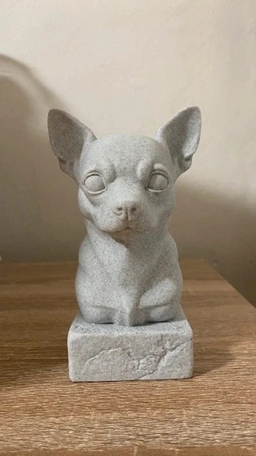 Soška čivavy (psa)