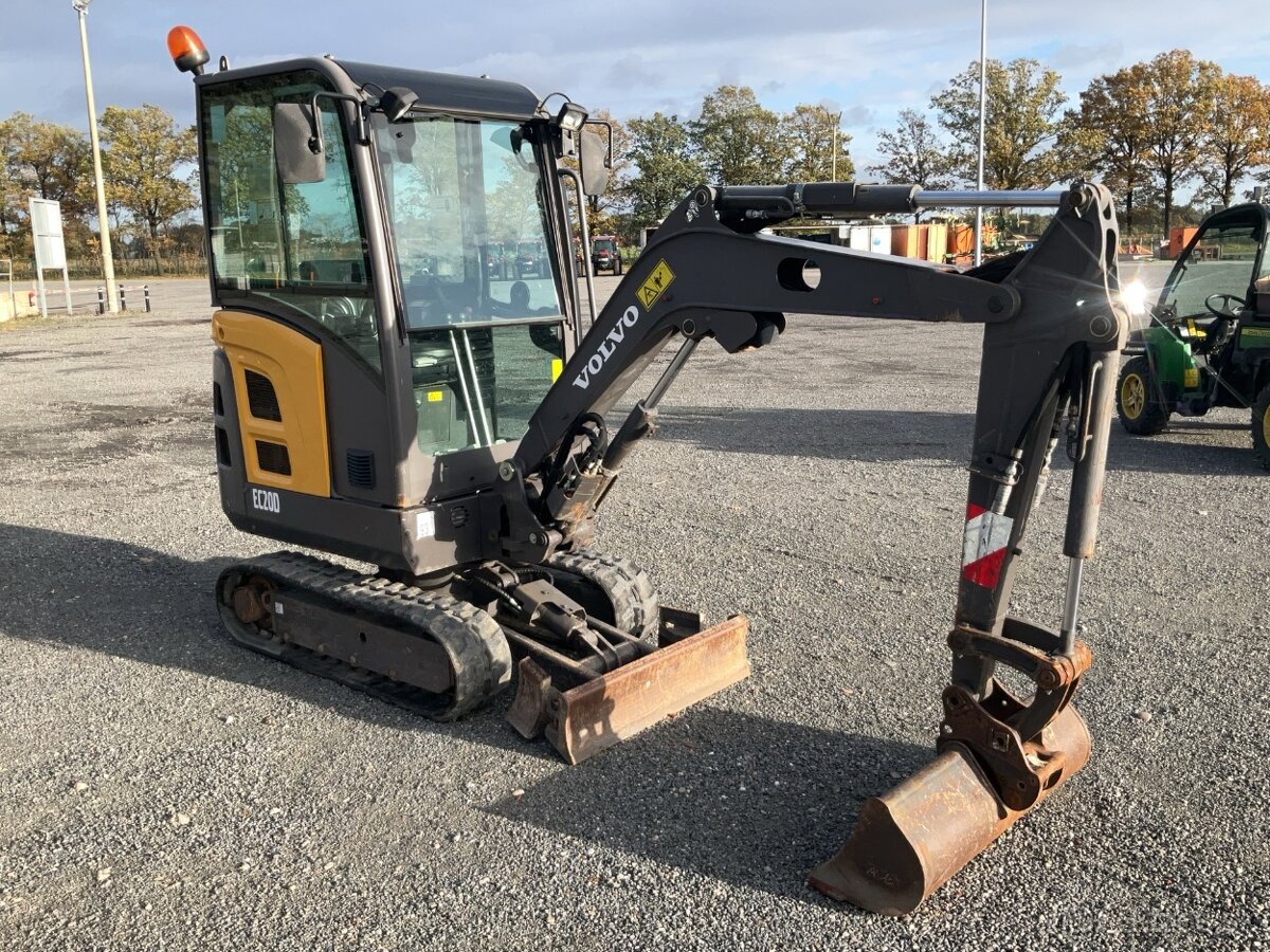 2017 Volvo EC20D minibáger minirypadlo