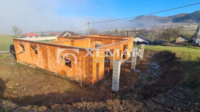 Na predaj rozostavaný rodinný dom v obci Stožok - Exkluzí...