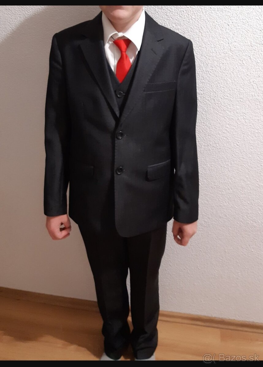 Chlapčenský oblek 146