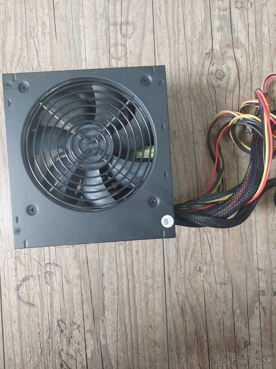 Predám 600w zdroj od Cooler master
