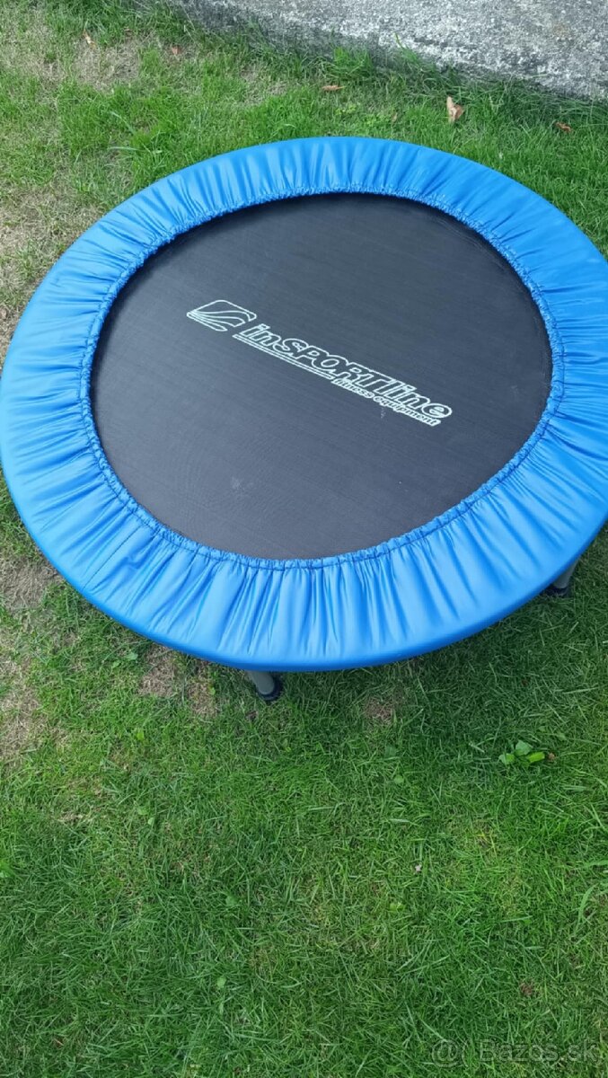 Trampolína