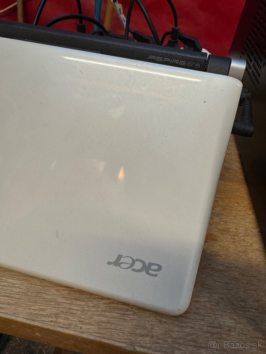 Acer aspire one Kav10 intel atom n280 1GB ram