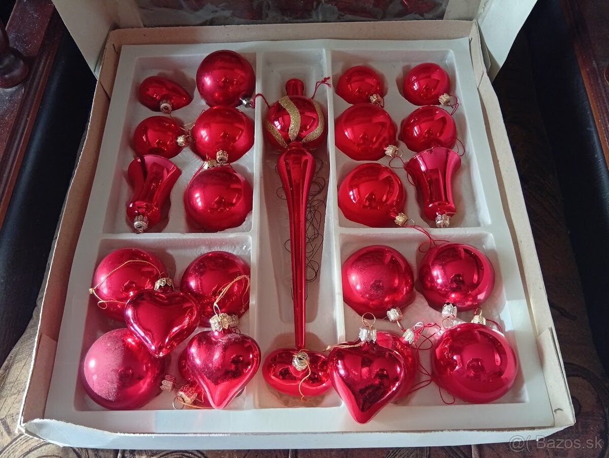 sada Vianočnych ozdvob