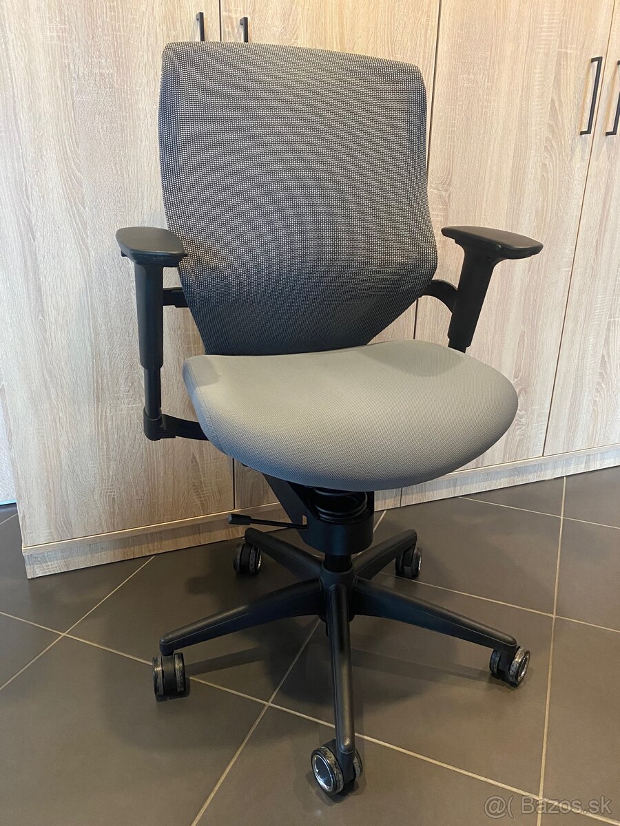 Stolička Adaptic Xtreme