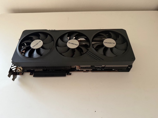 Gigabyte rx 7800 xt 16gb
