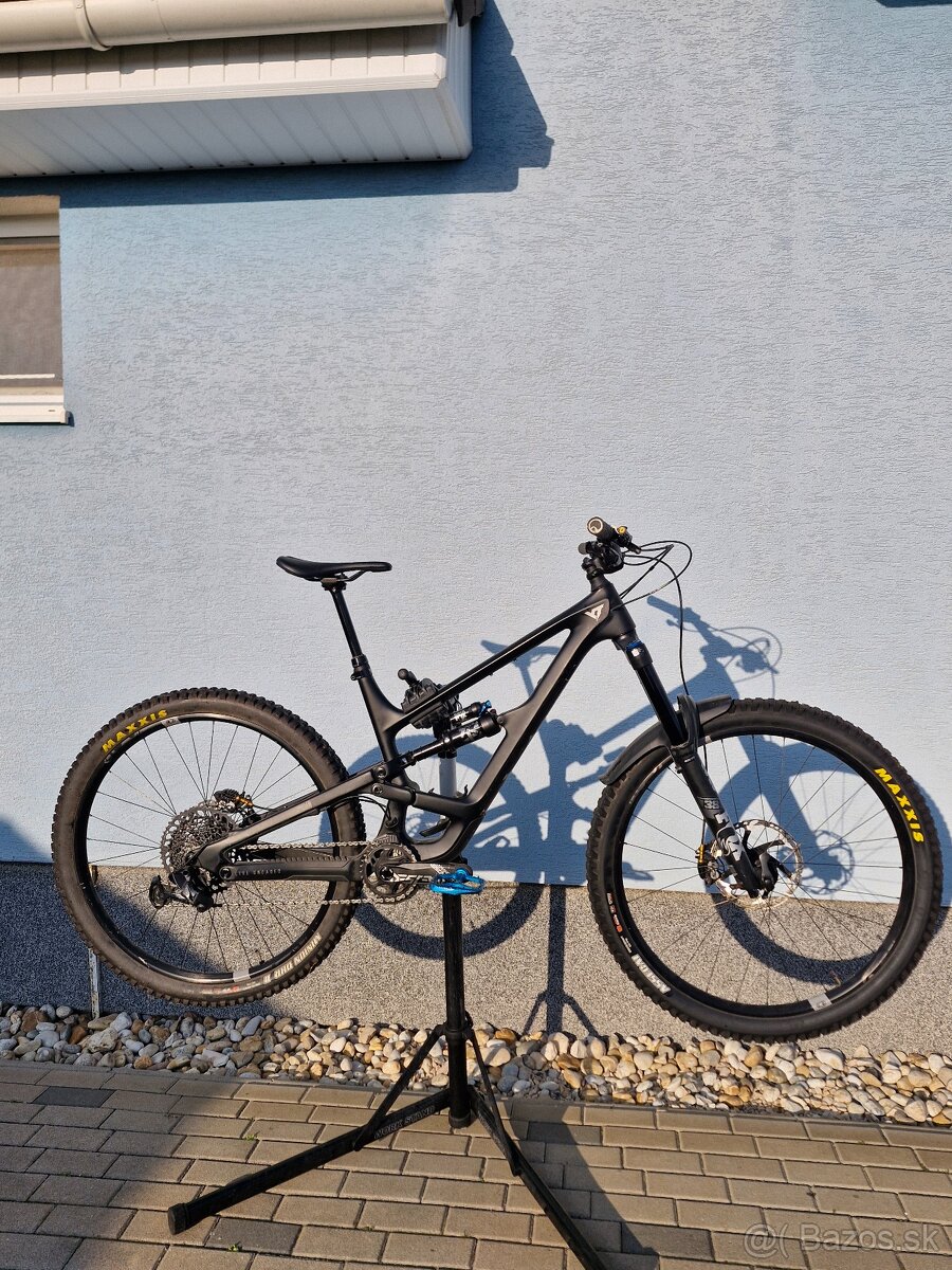YT Capra Core 3 (2021)