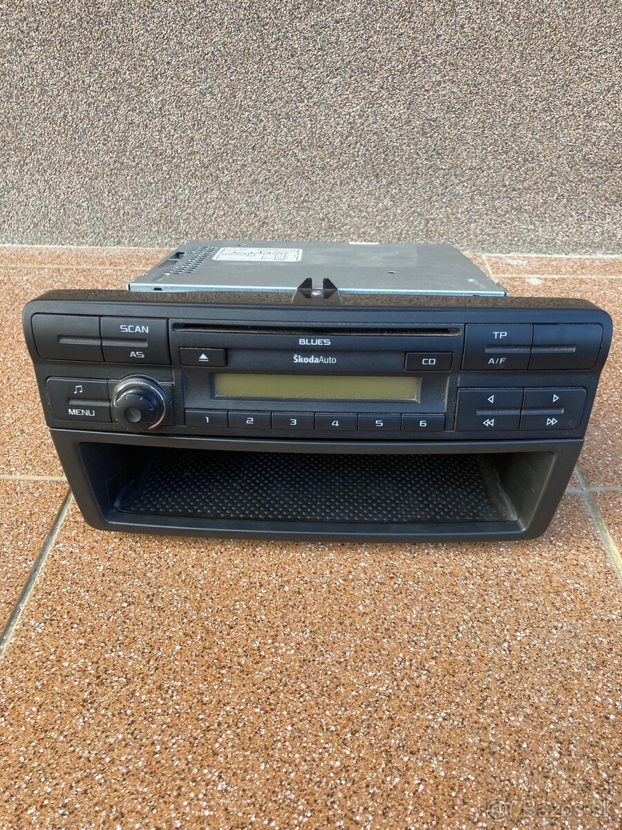 Autorádio Škoda Blues