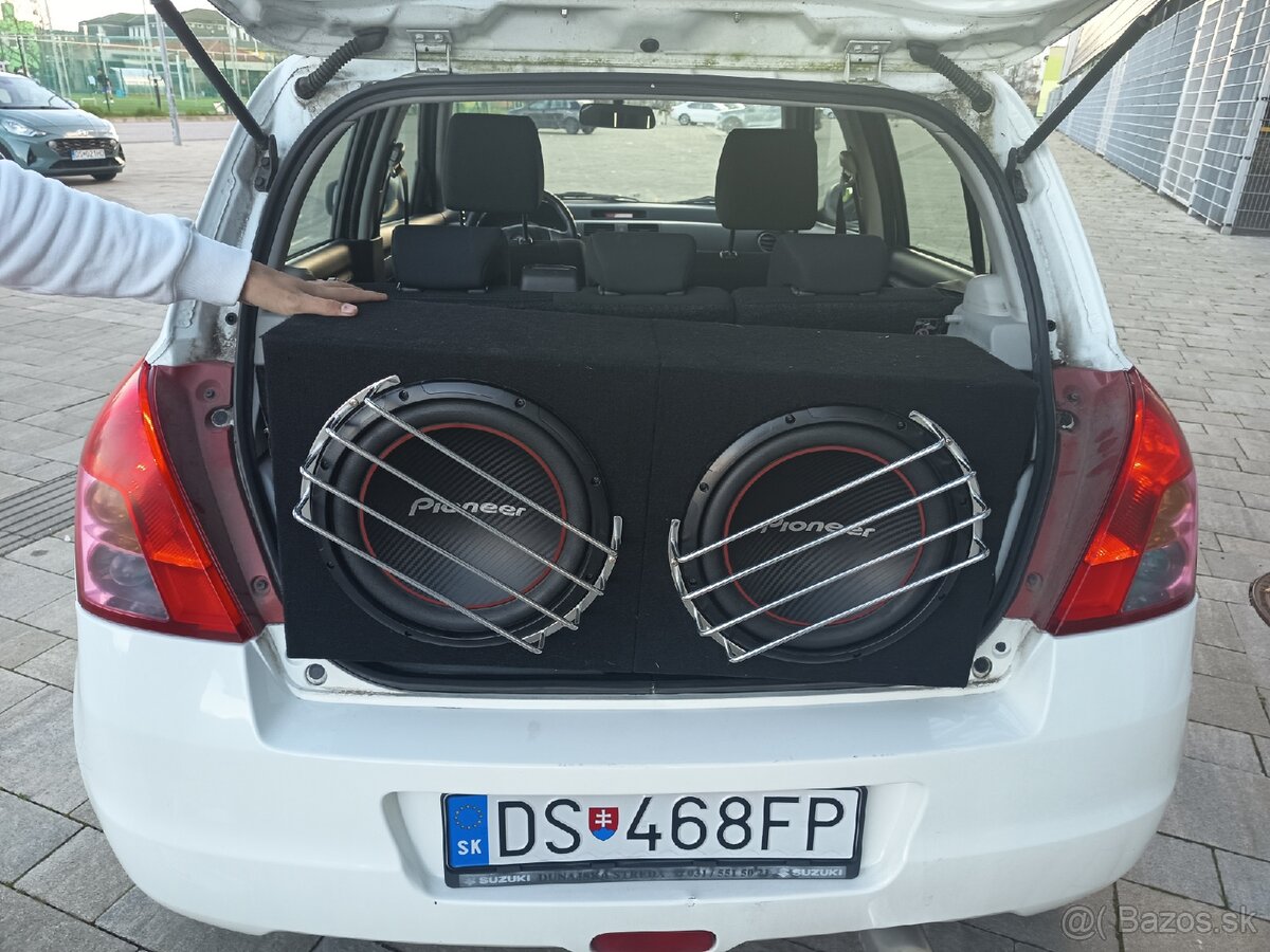 Subwoofer pioneer