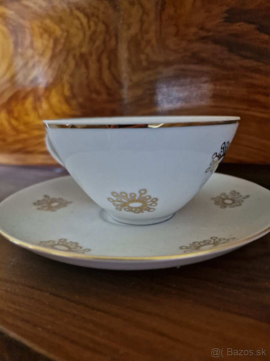 Porcelánové poháre
