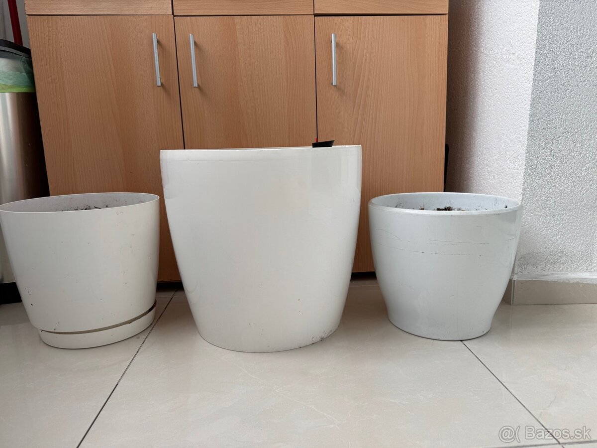 🪴 Predám moderné kvetináče – set 3 ks 🪴