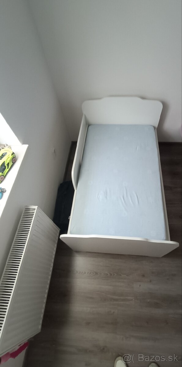 Rastúca detská posteľ