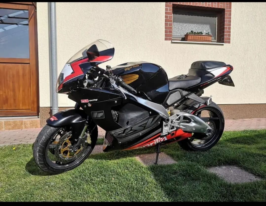 Aprilia rsv mile
