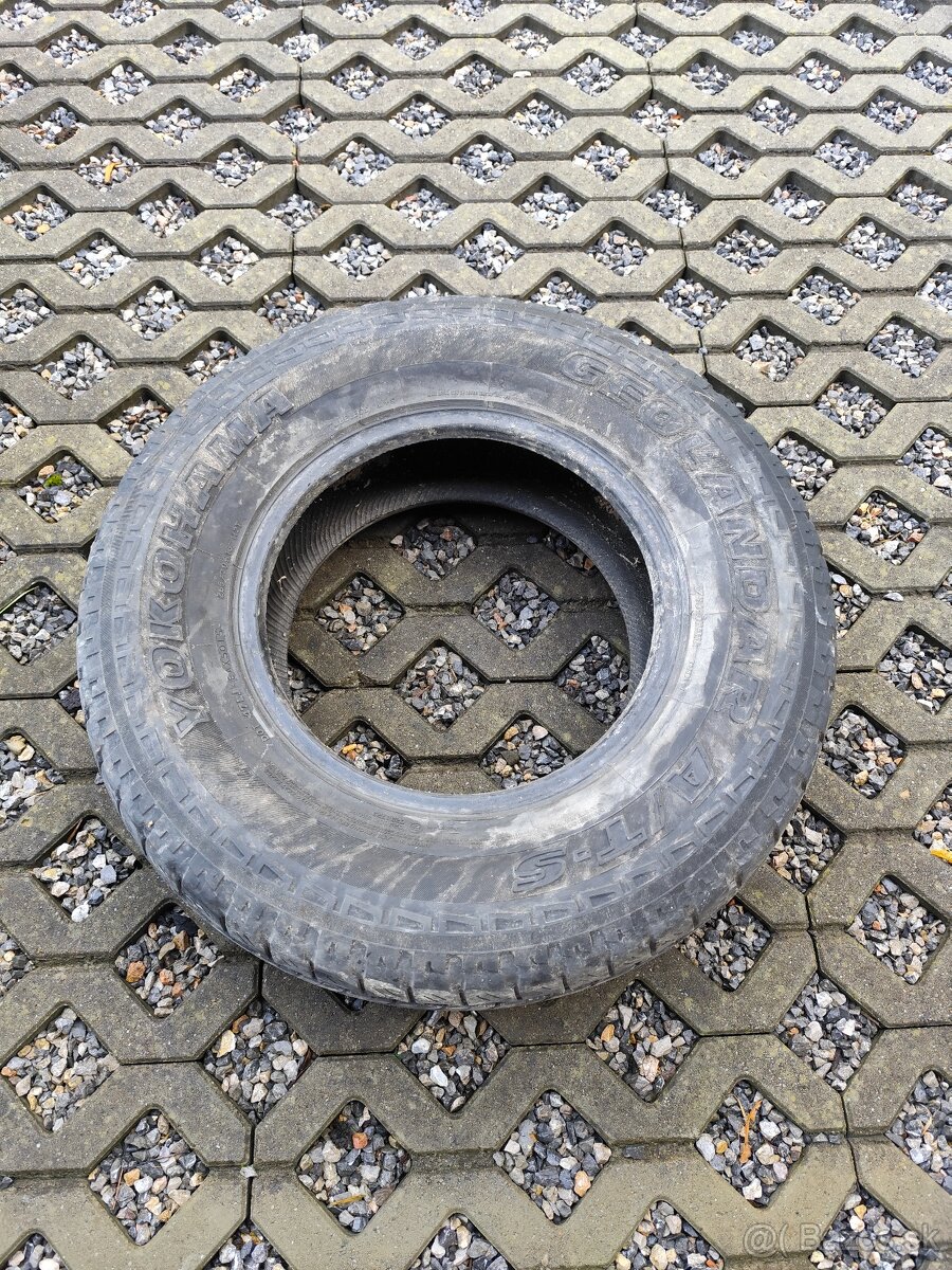 Pneu 265/70 R16
