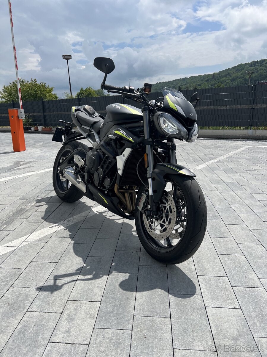 NA PREDAJ | TRIUMPH Street Triple RS