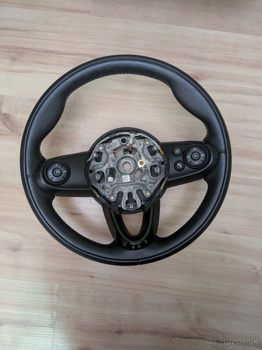 Predám originálny volant MINI