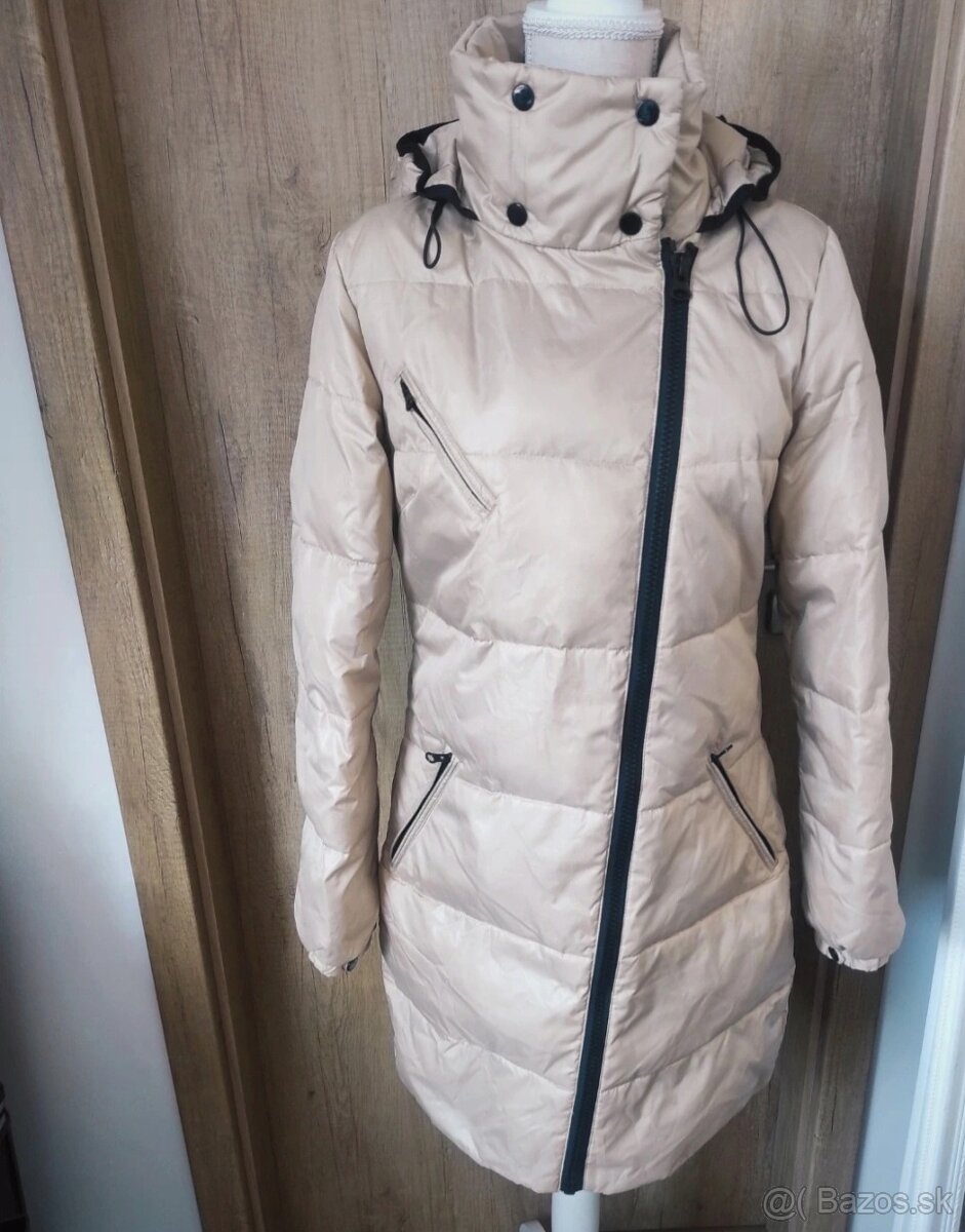 Štýlová dámska bunda Vero Moda velkosť M