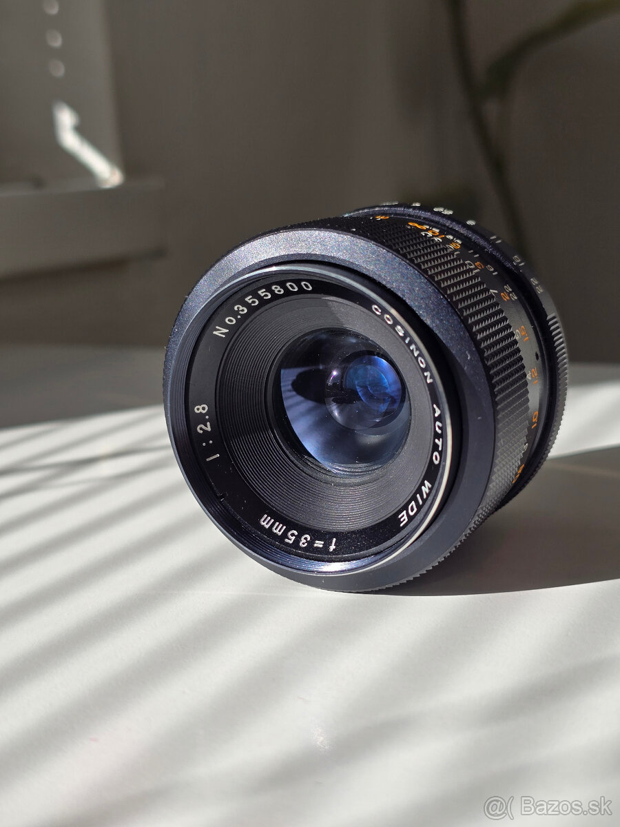 Cosinon Auto Wide 35mm f/2.8 (M42)