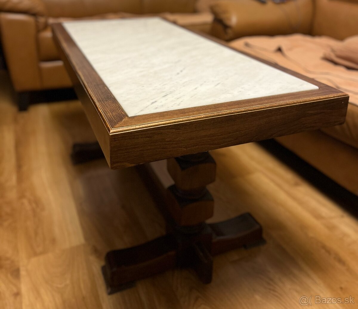 PREDÁM STÔL s mramorovou doskou – štýlový dobový kúsok