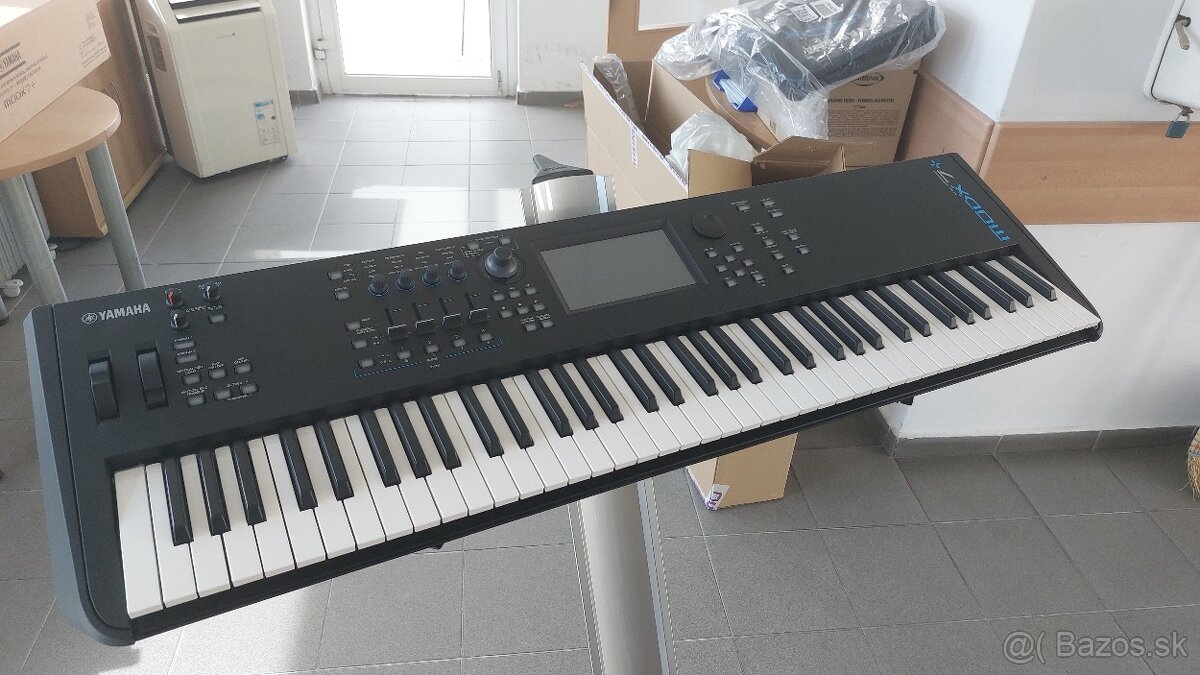 Yamaha MODX 7 plus