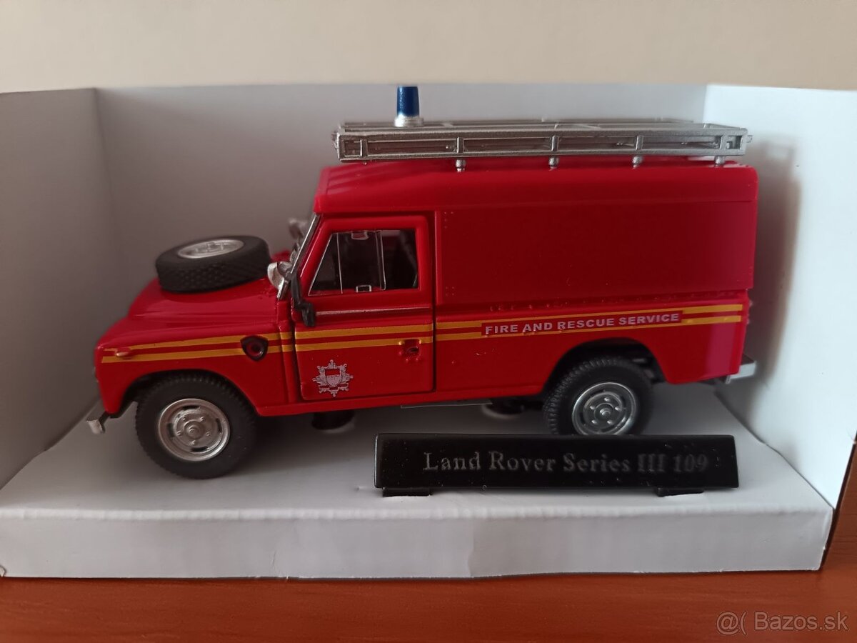 Hasičské auto Land Rover