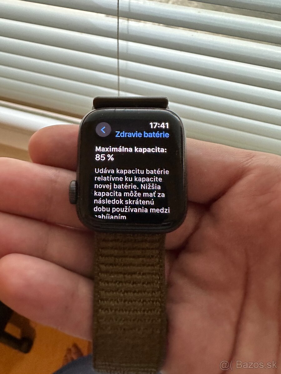 Predám Apple Watch Se 2020 40mm