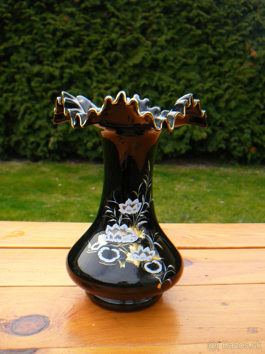Dekoračná važička porcelánová čierna
