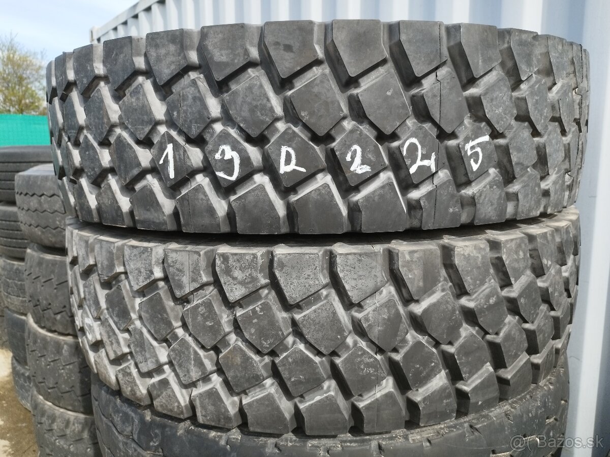 13R 22,5 Barum BS 73, záberové, NEPOUŽITÉ