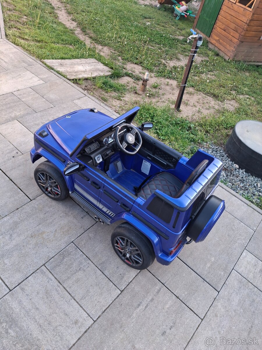 Detské autíčko _ Mercedes