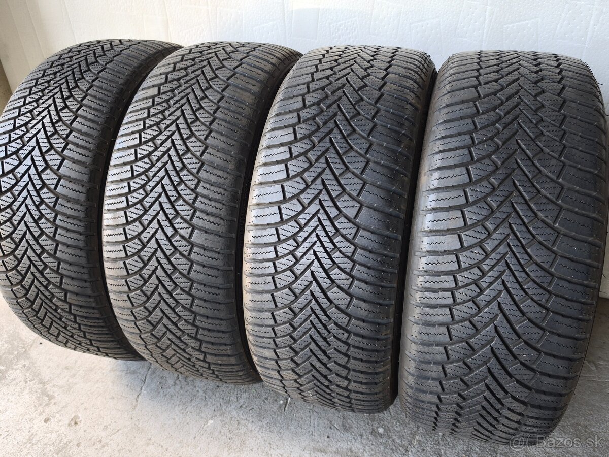 215/50 r17 celoročné pneumatiky