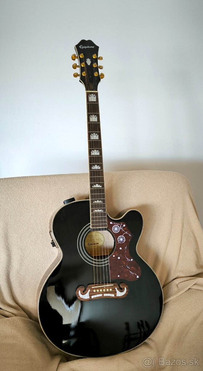 Epiphone EJ200-SCE