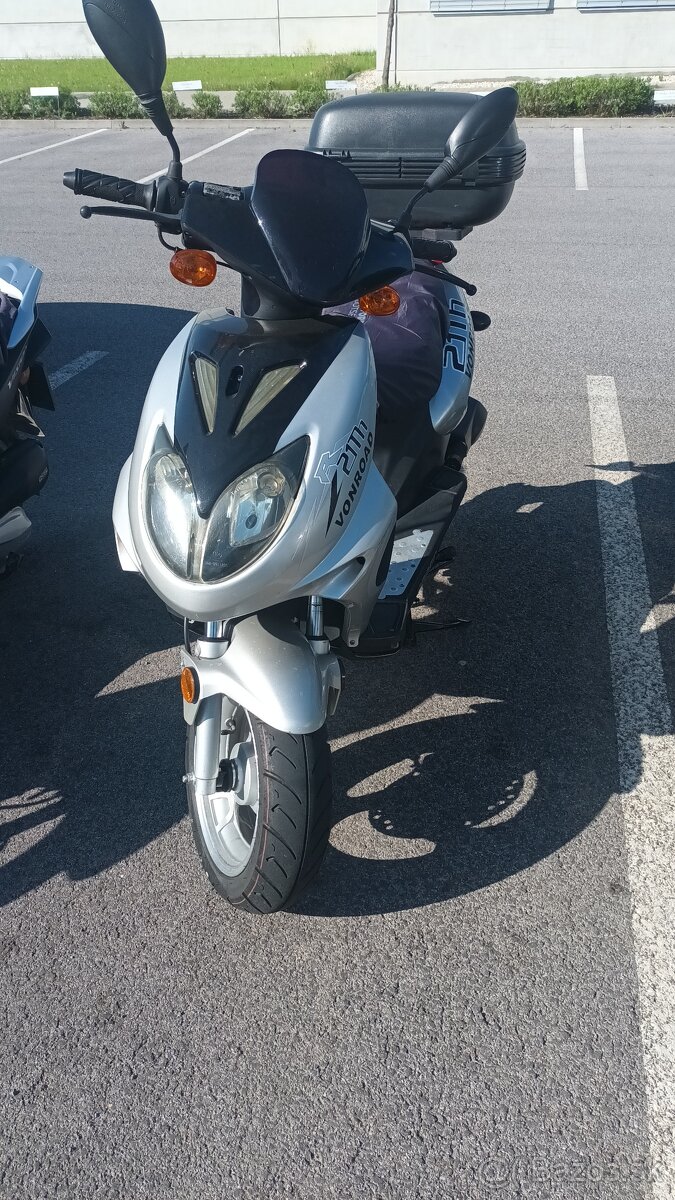 Predám skuter Vonroad 50cm³
