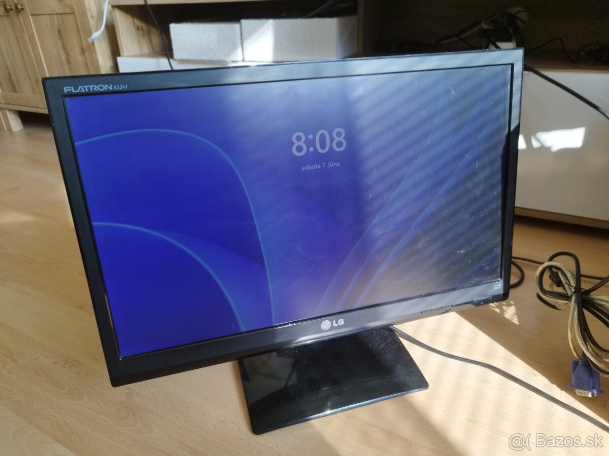 Monitor LG 22" LED LCD