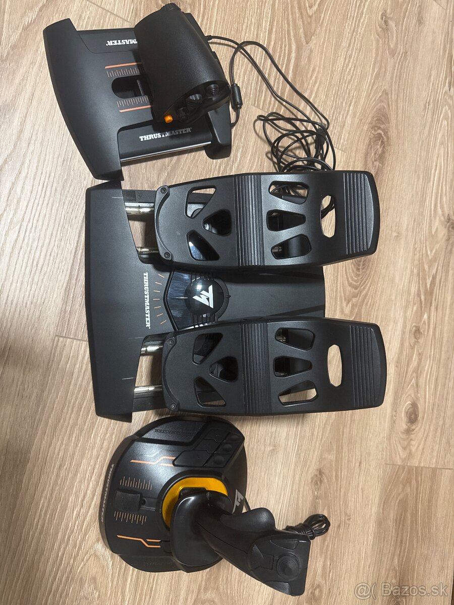 Predám Thrustmaster T.Flight Hotas + pedále TFRP – Kompletná