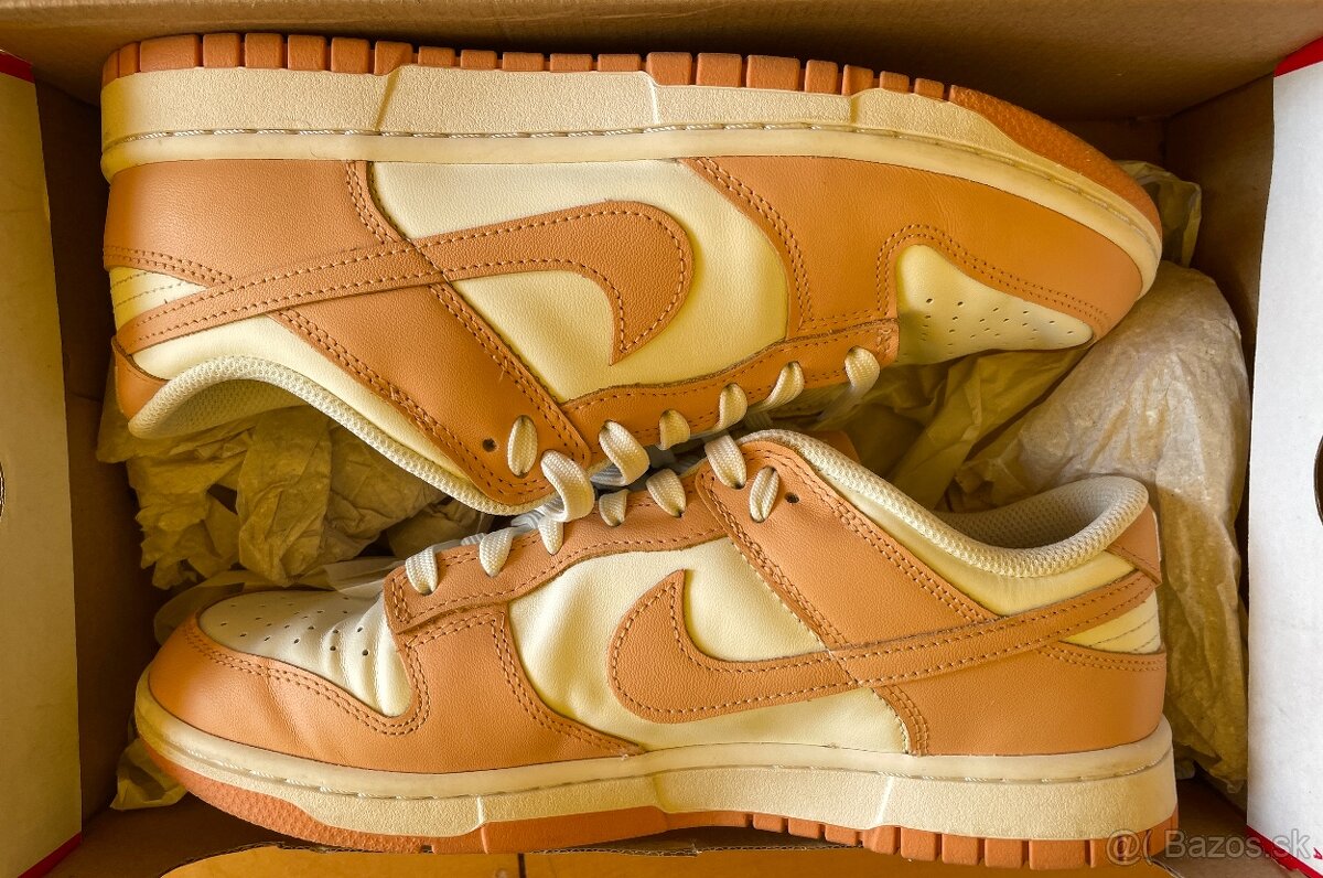 NIKE DUNK LOW \"HARVEST MOON