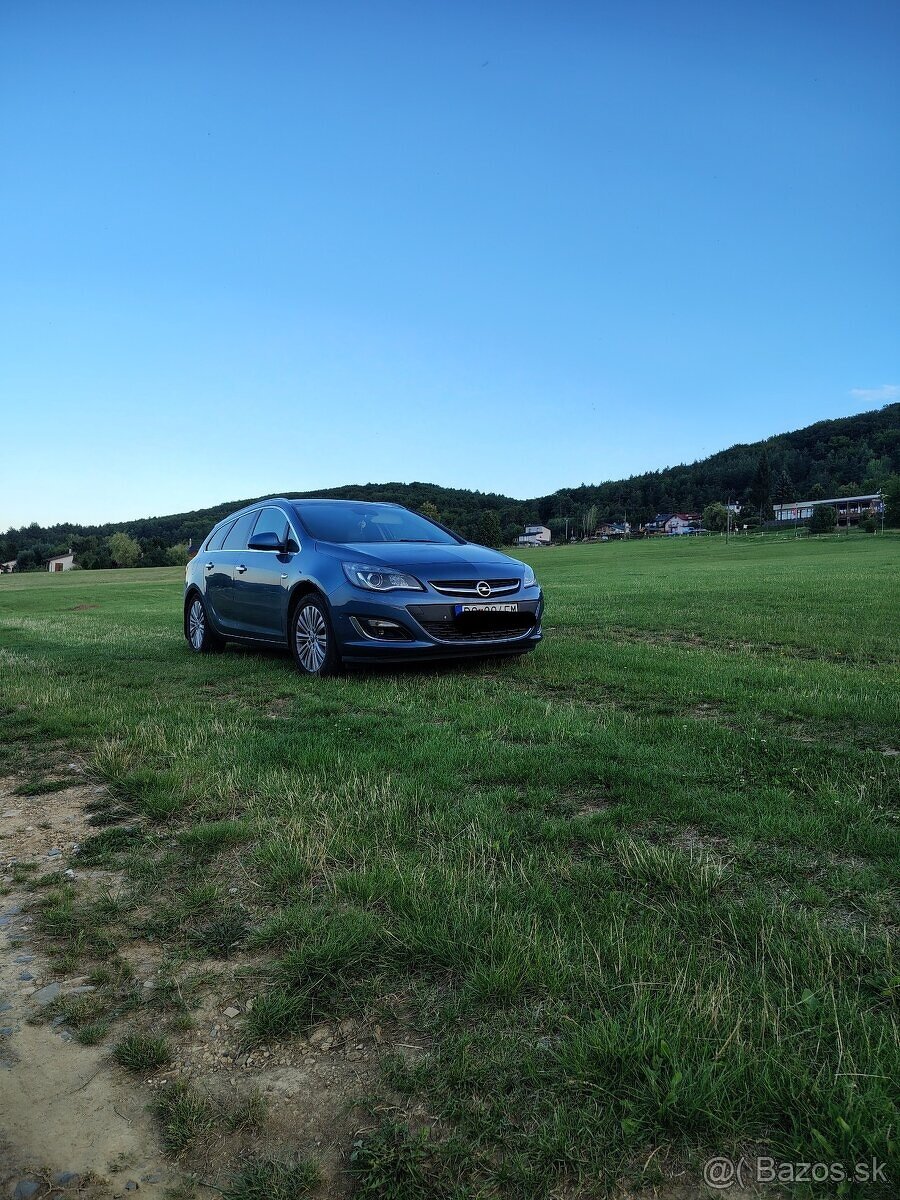Opel Astra J