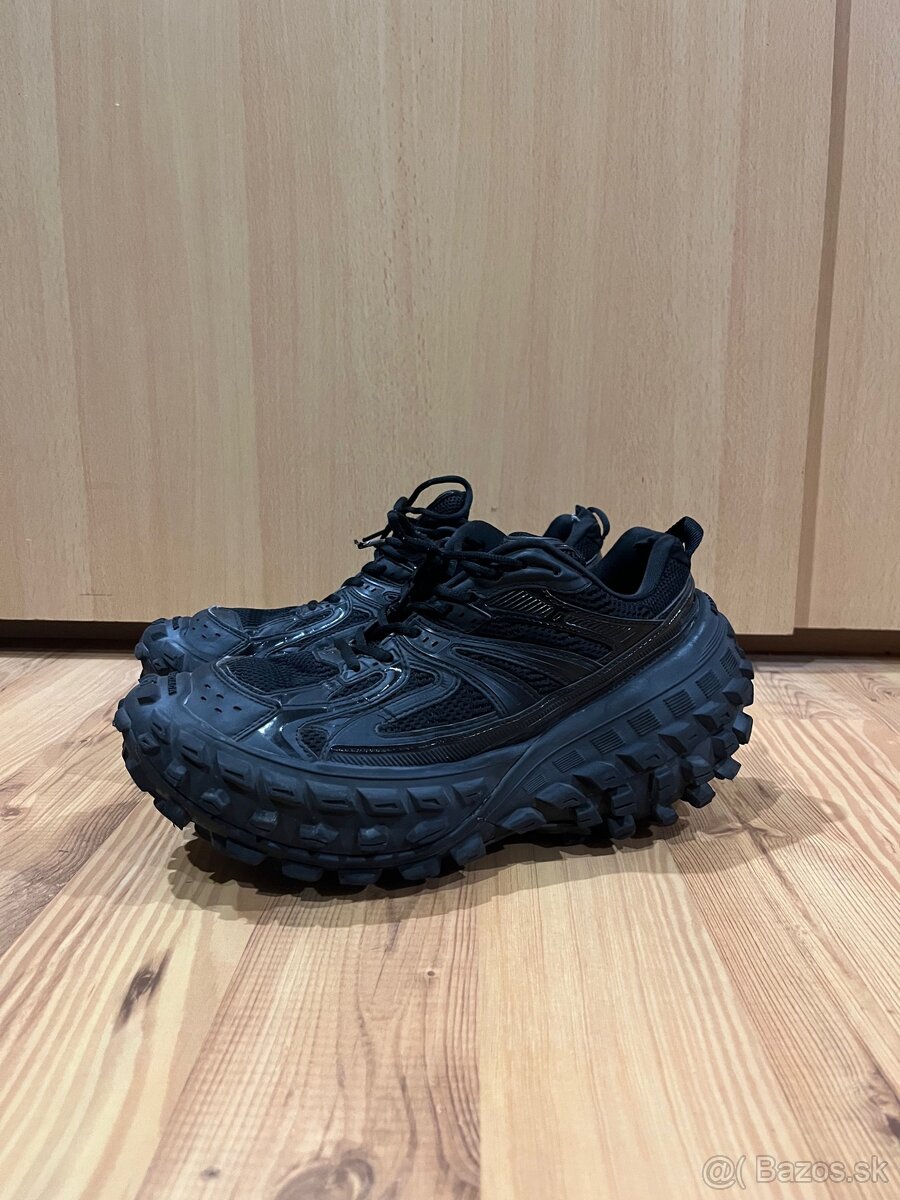 Balenciaga Defender
